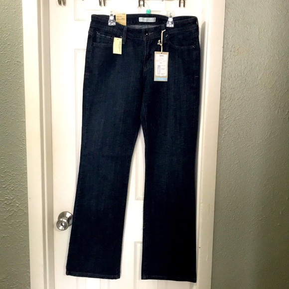 Levi’s Low bootcut women’s jeans size 10 M, NWT - Picture 1 of 5